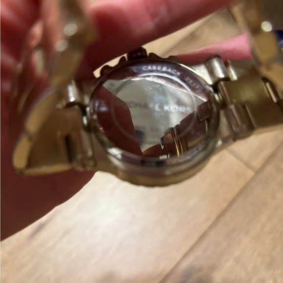 Michael Kors MK5313 Unisex Gold Stainless Steel Analog‎ Dial Quartz Watch